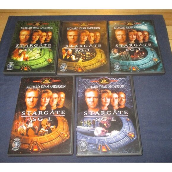 Stargate SG-1 - Complete Third Season (DVD, 2003, 5-Disc Set) - Picture 5 of 7